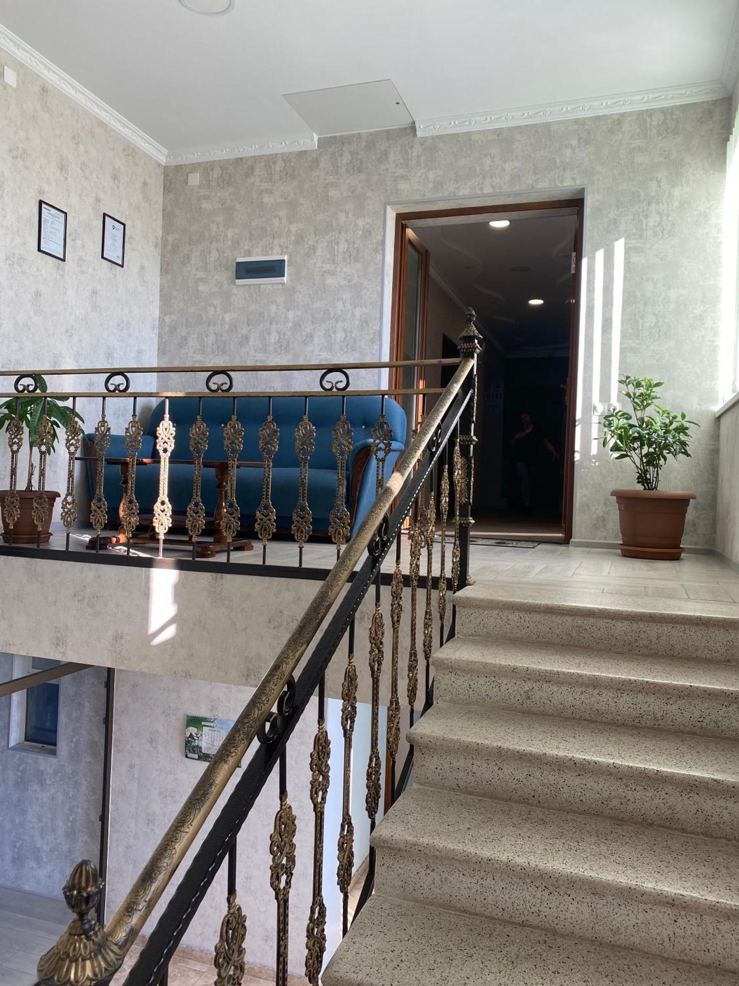 Hotel Sharl Ninotsminda Экстерьер фото